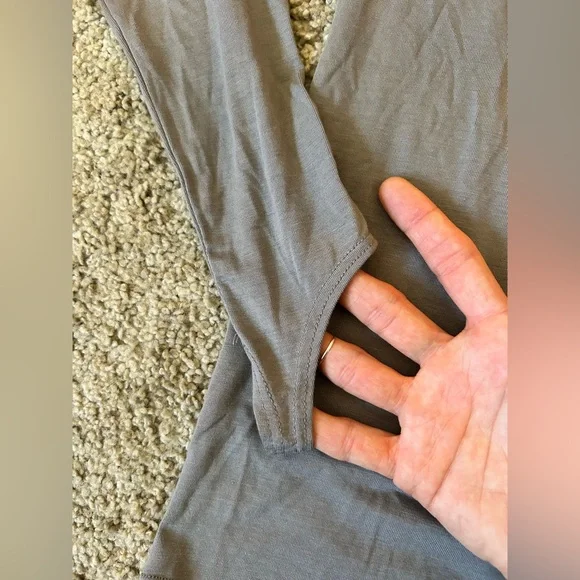 NWT JOAH BROWN Open Back Turtleneck - Picture 9 of 12